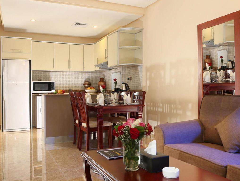 เบสต์ เวสเทิร์น พลัส ซัลมิยา Hotel Kuwait City ภายนอก รูปภาพ